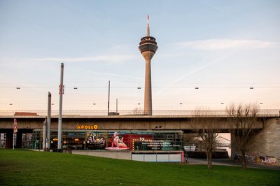 론칼리의 아폴로 버라이어티 극장 (론칼리스 아폴로 바리에테)